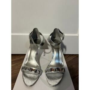 Women's Style & Co heels silver 7.5